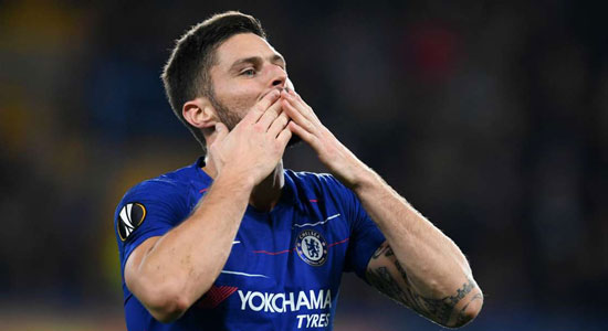 Chelsea 4 PAOK 0: Giroud doubles up as Blues top Group L