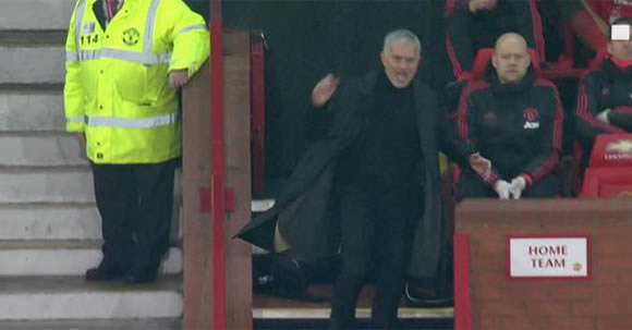Jose Mourinho SCARES Man Utd fan by KICKING wall - Manager apologises brilliantly