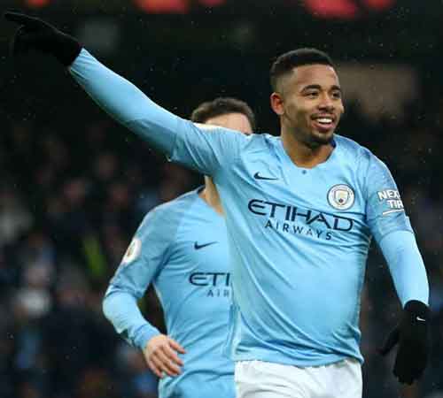 Manchester City 3 Everton 1: Jesus at the double as City go top: Jesus at the double as City go top