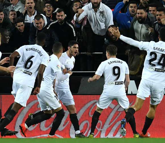 Valencia 2 Real Madrid 1: Guedes & Garay consign Zidane to first loss since return