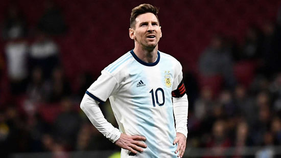 Messi suffering as Argentina enjoys destroying things - Sampaoli