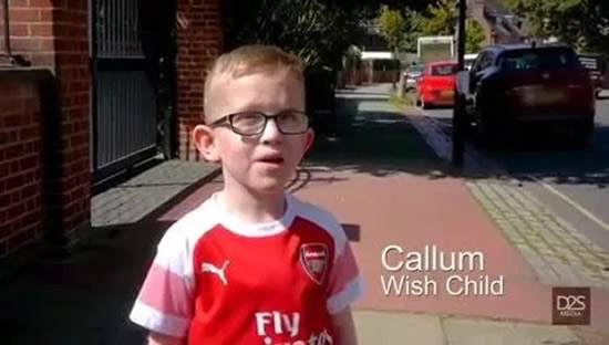 Mesut Ozil invites sick young Arsenal fan to his house for kickabout and heartwarming hug