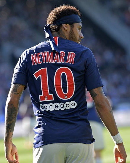 Barcelona told Neymar will cost €300m as PSG reject Coutinho and Dembele swap