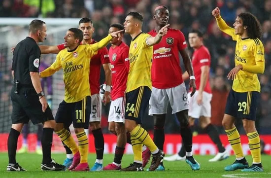 Twitter can't believe how terrible Man Utd vs Arsenal was with fans convinced they were watching 'pub football'