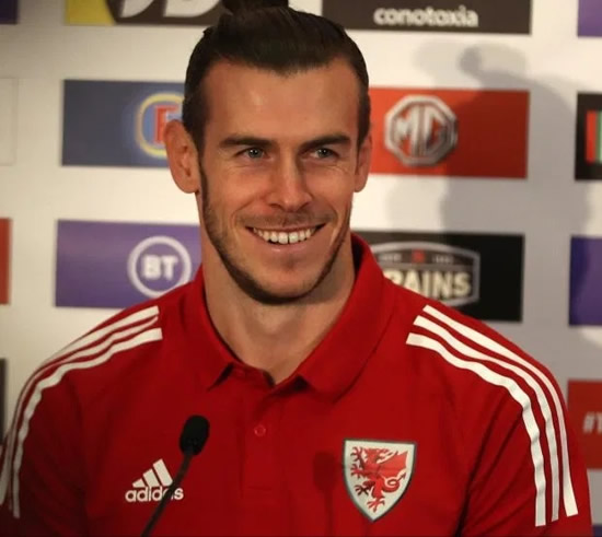 Gareth Bale gives thumbs-up to fans' hilarious 'Wales, Golf, Madrid' song in dig at Real critics