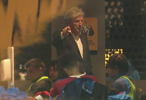 Roy Hodgson spotted delivering furious lecture to Crystal Palace players after defeat