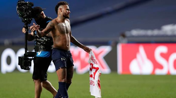 PSG fans fear Neymar could miss Champions League final after swapping shirts with beaten RB Leipzig opponent