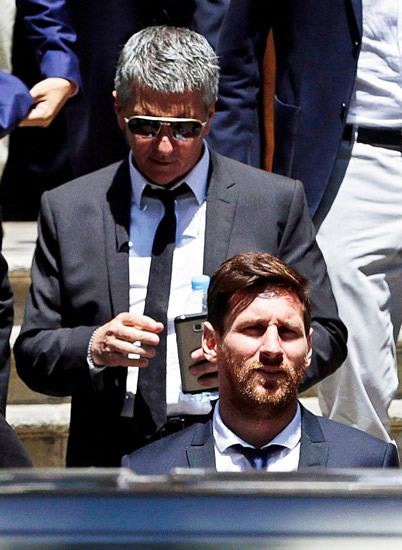 PAPA DON'T PREACH Lionel Messi’s future still up in air after dad’s talks with Barcelona chief end in stalemate