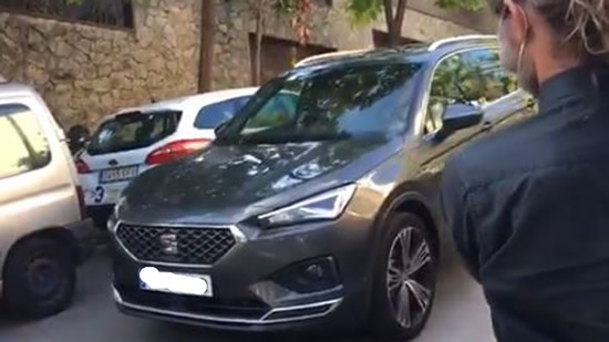 Coincidence or smokescreen? Bartomeu's car turns up at Jorge Messi's apartment... driven by his son
