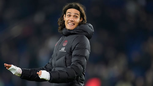 Man United close to two-year Cavani deal as club eye late moves - sources