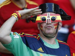Euro 2016: The beautiful game - football supporters from spain
