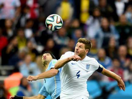 Uruguay 2 : 1 England