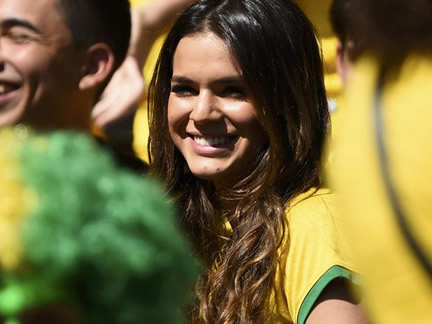 Meet Neymar's girlfriend Bruna Marquezine