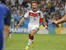 Gotze gifts World Cup to Germany
