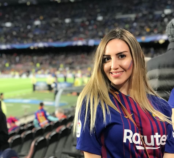 Girls fans barcelona LaLiga report